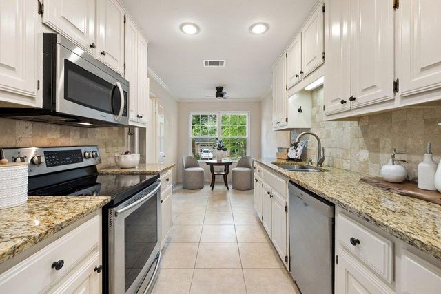 3815 Williamsburg CIR, Austin, TX 78731