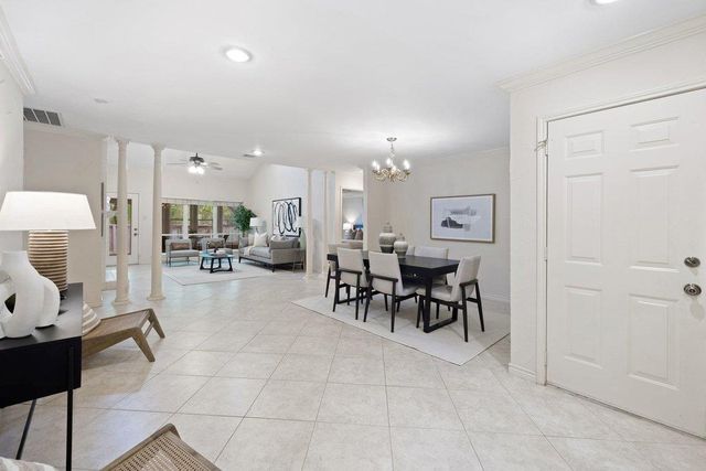 3815 Williamsburg CIR, Austin, TX 78731