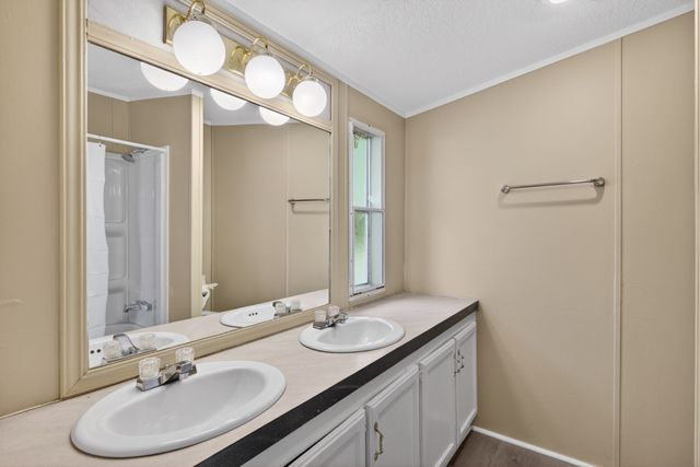 716 Canaan Rd, Columbia, TN 38401