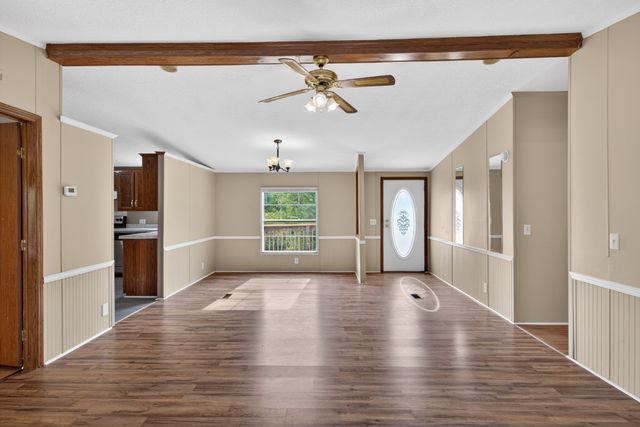 716 Canaan Rd, Columbia, TN 38401