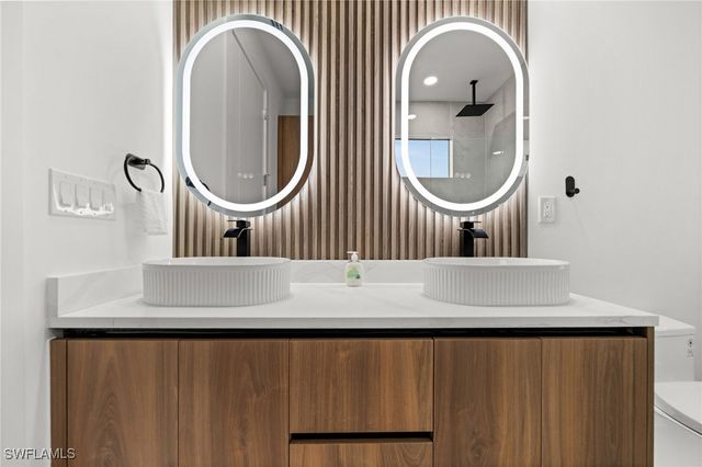 2827 NW 13th ST, Cape Coral, FL 33993