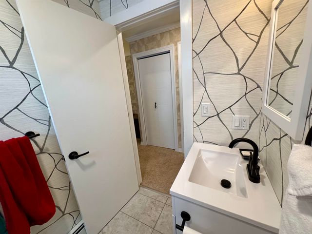 8 Labrecque Street, Lincoln, NH 03251