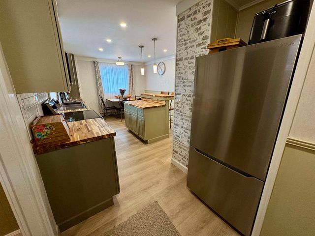 8 Labrecque Street, Lincoln, NH 03251