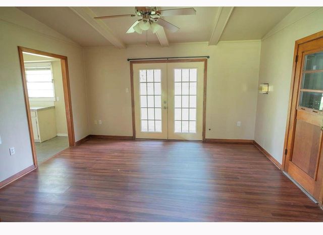117 Lazy Lane, Lake Jackson, TX 77566