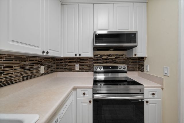 116 31st Ave N Apt 104, Nashville, TN 37203