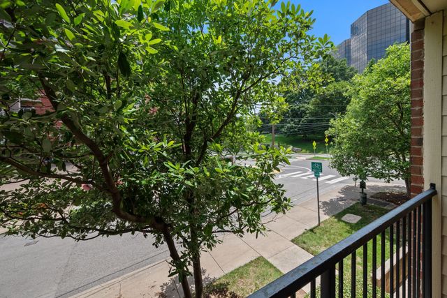 116 31st Ave N Apt 104, Nashville, TN 37203