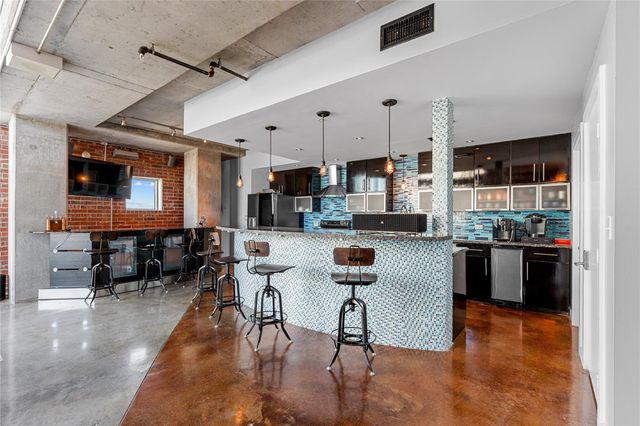 2000 Bagby St Street 13430, Houston, TX 77002