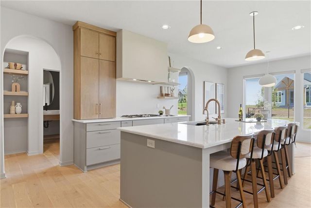 12406 W 170th Terrace, Overland Park, KS 66221