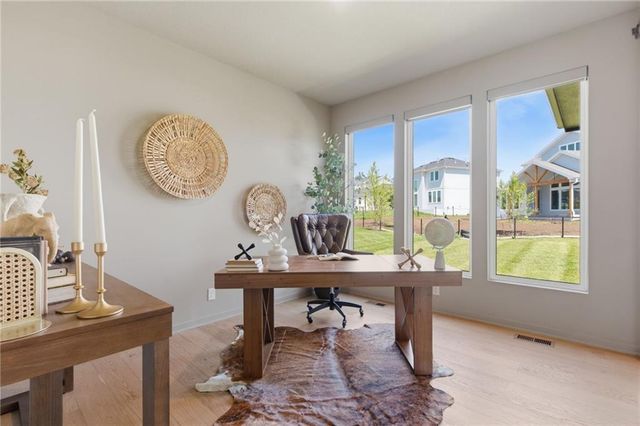 12406 W 170th Terrace, Overland Park, KS 66221