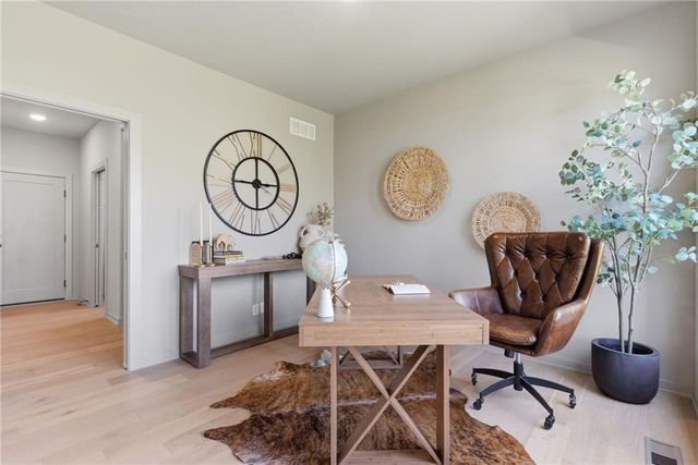 12406 W 170th Terrace, Overland Park, KS 66221