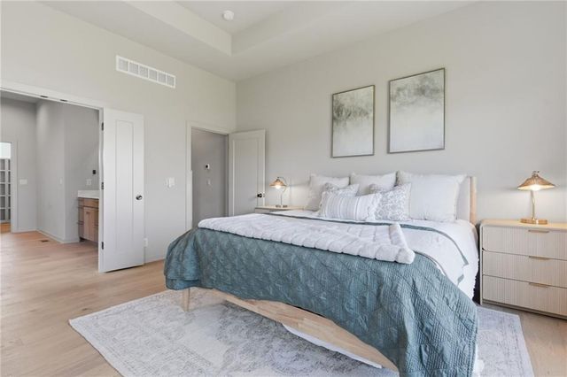 12406 W 170th Terrace, Overland Park, KS 66221