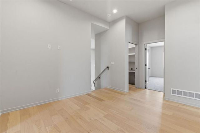 12406 W 170th Terrace, Overland Park, KS 66221