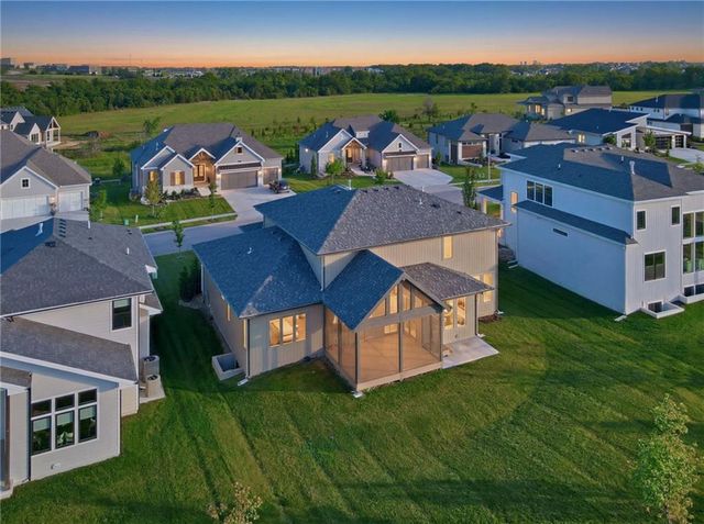 12406 W 170th Terrace, Overland Park, KS 66221
