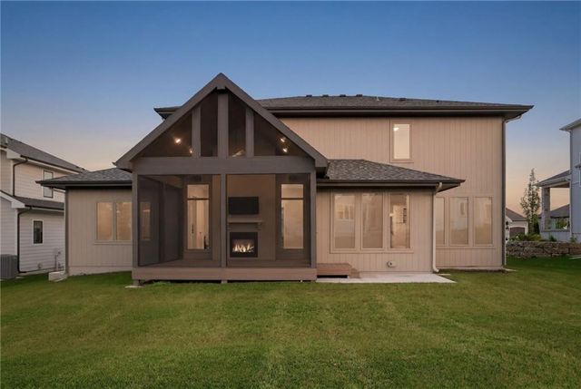 12406 W 170th Terrace, Overland Park, KS 66221