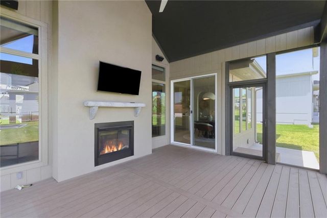 12406 W 170th Terrace, Overland Park, KS 66221