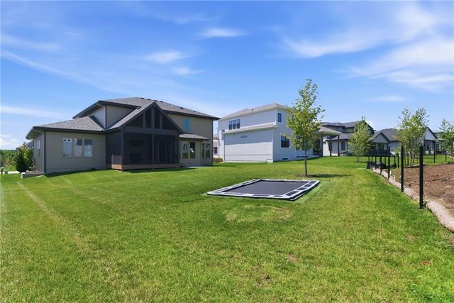 12406 W 170th Terrace, Overland Park, KS 66221