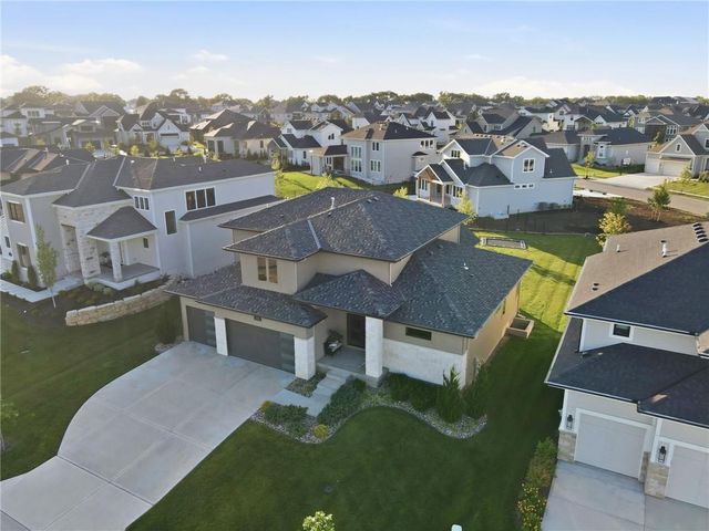 12406 W 170th Terrace, Overland Park, KS 66221