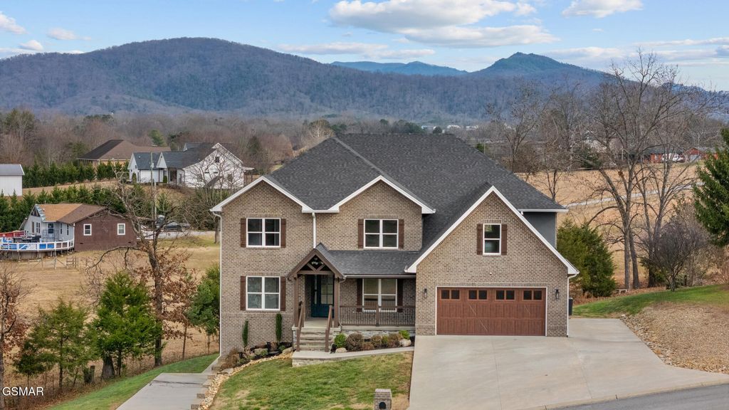 118 Gallahad Court, Sevierville, TN 37876