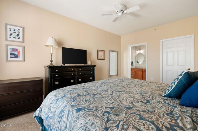 2511 Huntscroft Lane 303, Raleigh, NC 27617