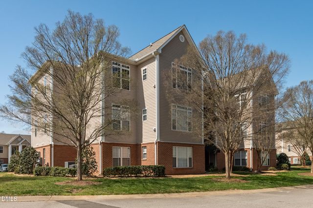 2511 Huntscroft Lane 303, Raleigh, NC 27617