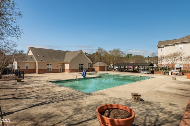 2511 Huntscroft Lane 303, Raleigh, NC 27617