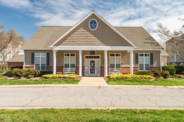 2511 Huntscroft Lane 303, Raleigh, NC 27617