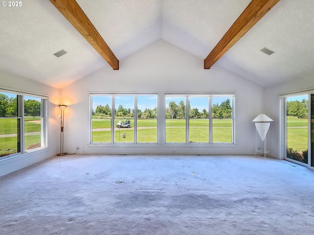 1055 TUKWILA Dr, Woodburn, OR 97071