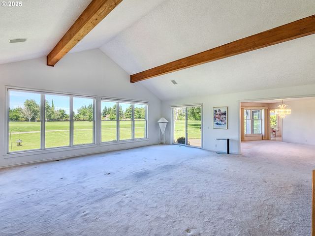 1055 TUKWILA Dr, Woodburn, OR 97071