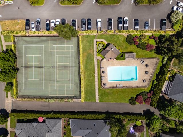 1055 TUKWILA Dr, Woodburn, OR 97071