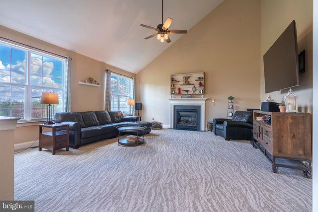 605 CLARKS LN, West Chester, PA 19382