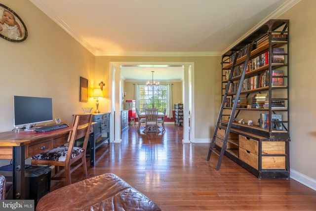 605 CLARKS LN, West Chester, PA 19382