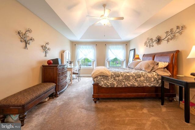 605 CLARKS LN, West Chester, PA 19382