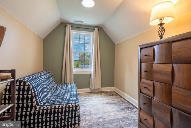 605 CLARKS LN, West Chester, PA 19382