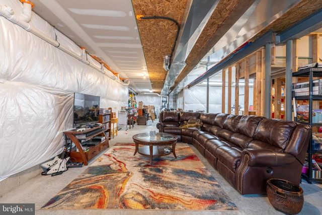 605 CLARKS LN, West Chester, PA 19382