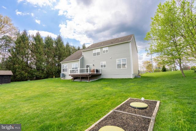 605 CLARKS LN, West Chester, PA 19382