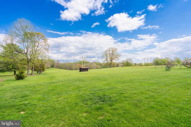 605 CLARKS LN, West Chester, PA 19382