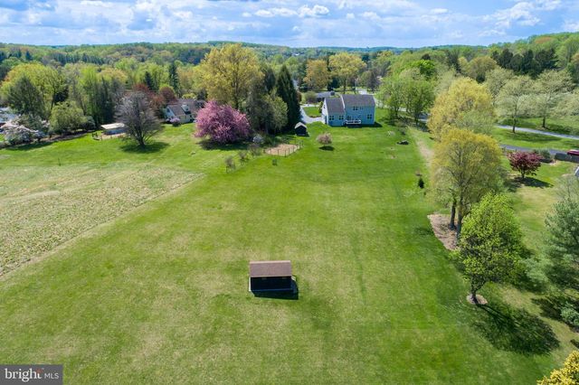 605 CLARKS LN, West Chester, PA 19382