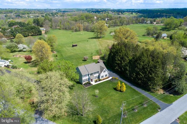 605 CLARKS LN, West Chester, PA 19382