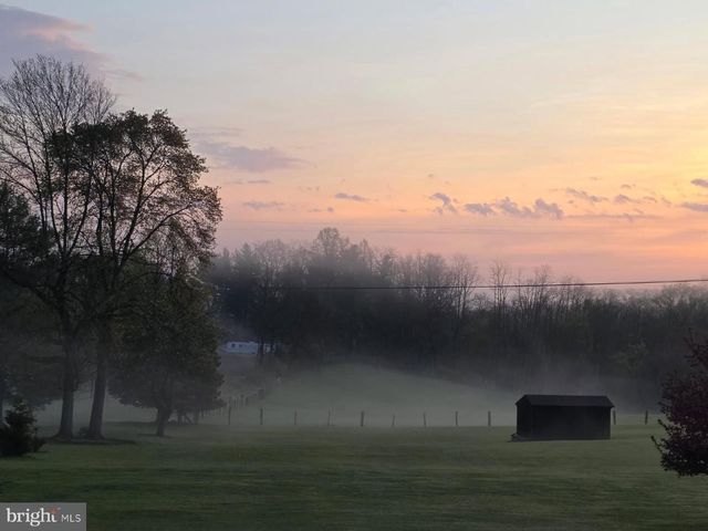 605 CLARKS LN, West Chester, PA 19382