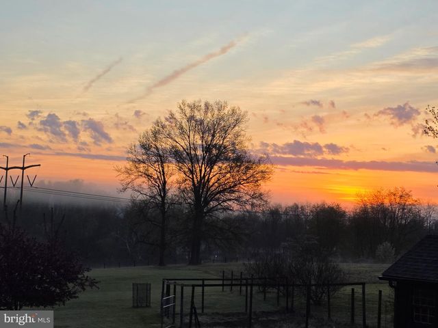 605 CLARKS LN, West Chester, PA 19382