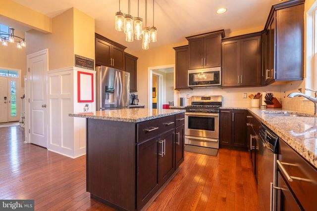 605 CLARKS LN, West Chester, PA 19382