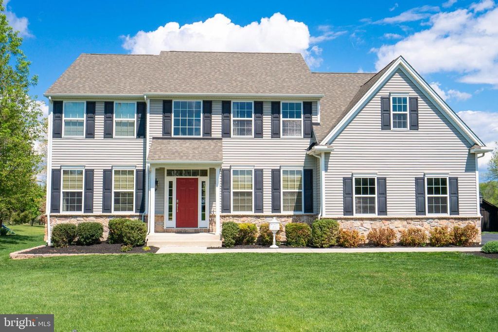 605 CLARKS LN, West Chester, PA 19382