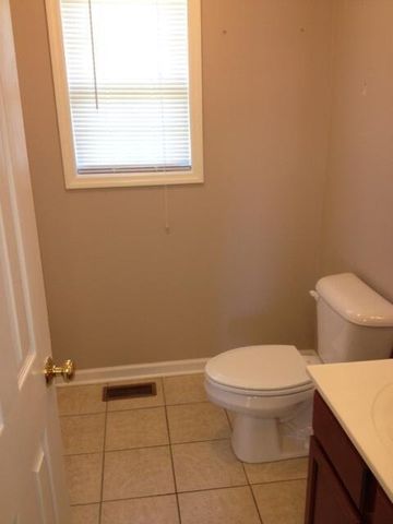 720 Statesman Way, Lexington, KY 40505