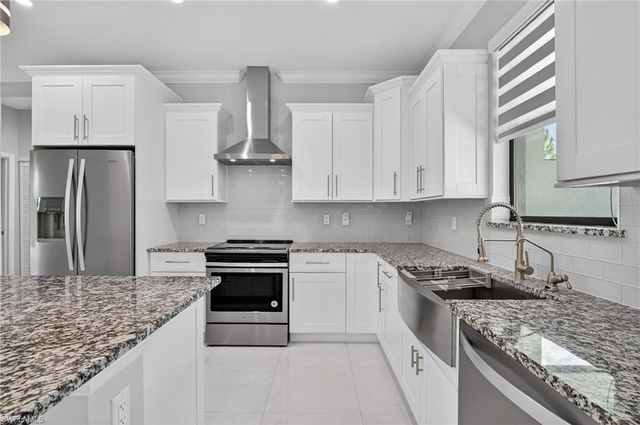 2326 6th AVE SE, Naples, FL 34117