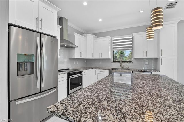 2326 6th AVE SE, Naples, FL 34117