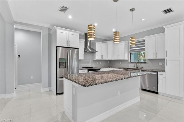 2326 6th AVE SE, Naples, FL 34117