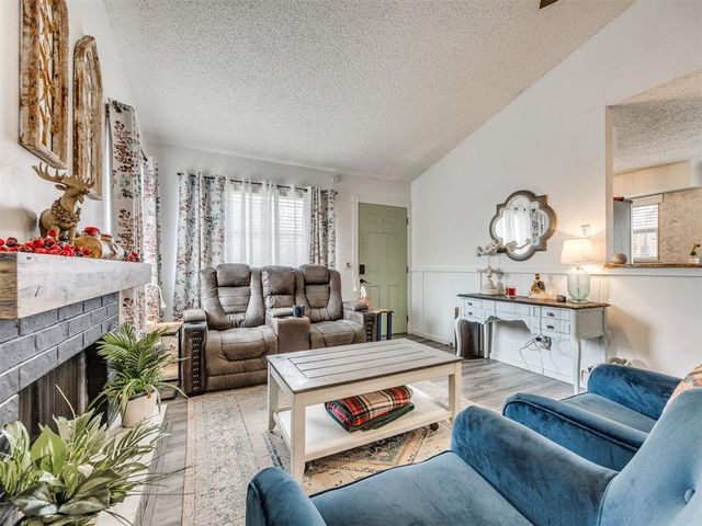 8814 N Rockwell Drive, Oklahoma City, OK 73132