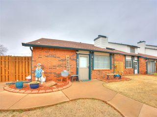 8814 N Rockwell Drive, Oklahoma City, OK 73132