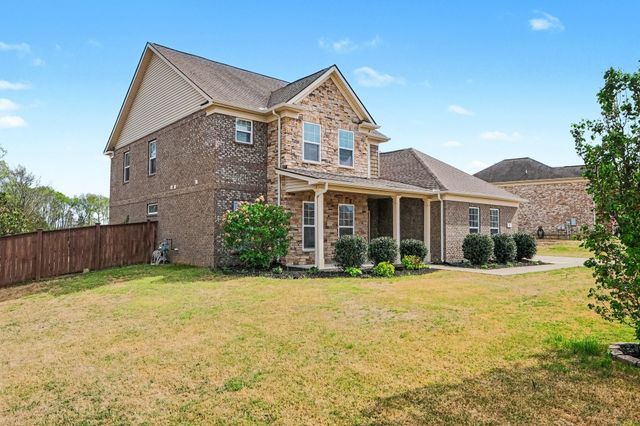 841 Madison Dr, Lebanon, TN 37087