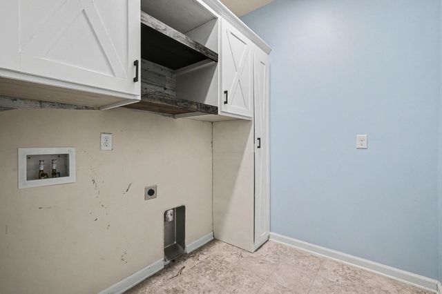 841 Madison Dr, Lebanon, TN 37087